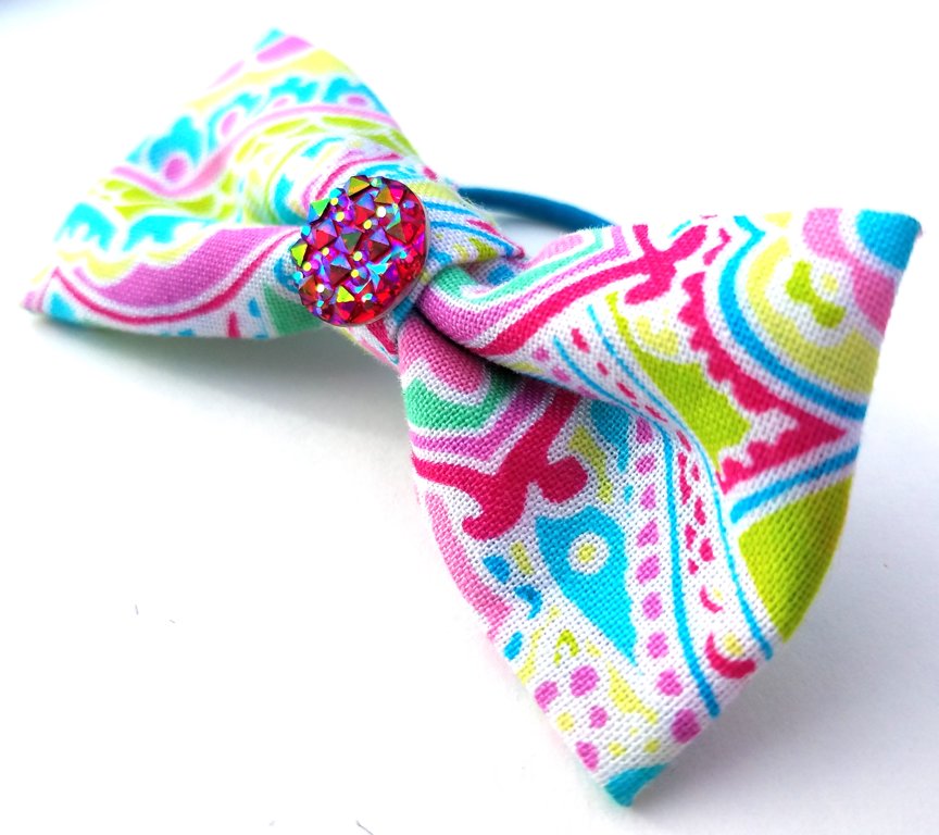 Paisley Pink Bow D110